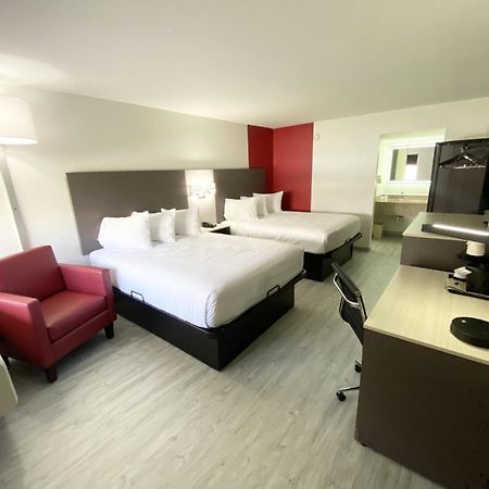 Hotel Ramada By Wyndham Tuscaloosa Extérieur photo